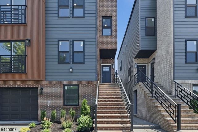 432 S 10Th St, Newark City, NJ 07103