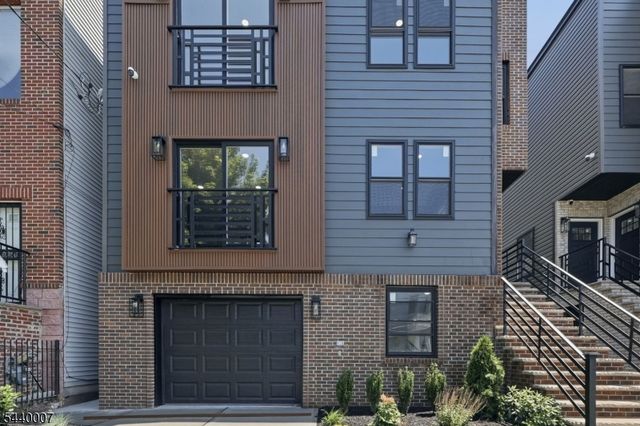 432 S 10Th St, Newark City, NJ 07103