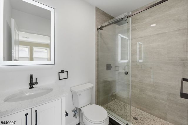 432 S 10Th St, Newark City, NJ 07103