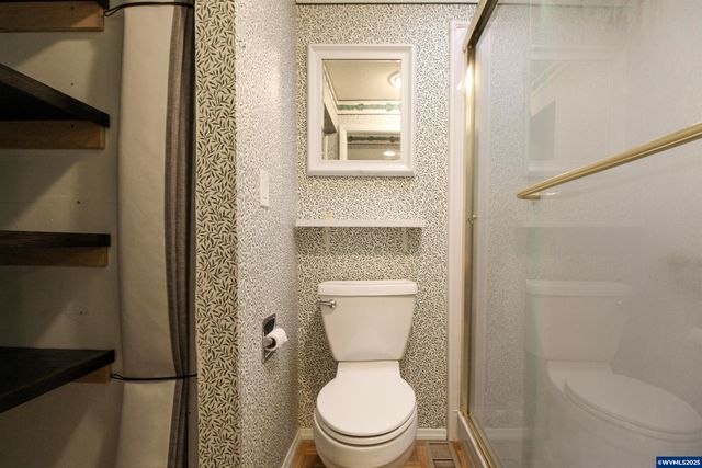 1035 Chestnut St NW, Salem, OR 97304