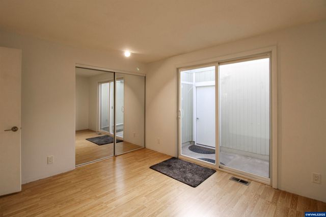 1035 Chestnut St NW, Salem, OR 97304