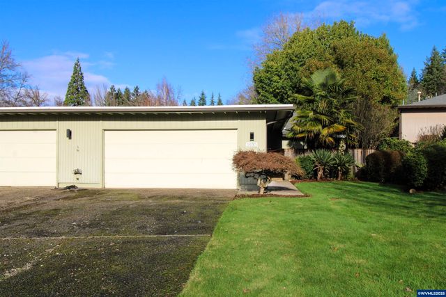 1035 Chestnut St NW, Salem, OR 97304