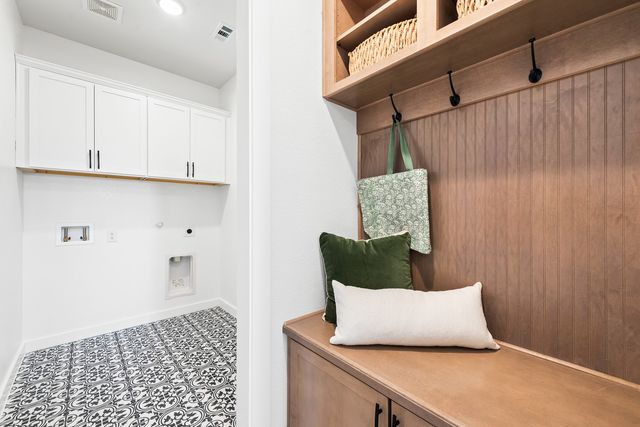 8704 Treeline Parkway, Justin, TX 76247