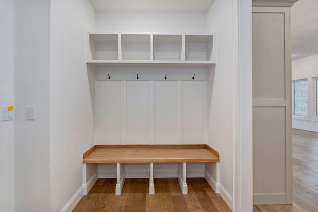 5447 E Wild Horse Drive, Springfield, MO 65802