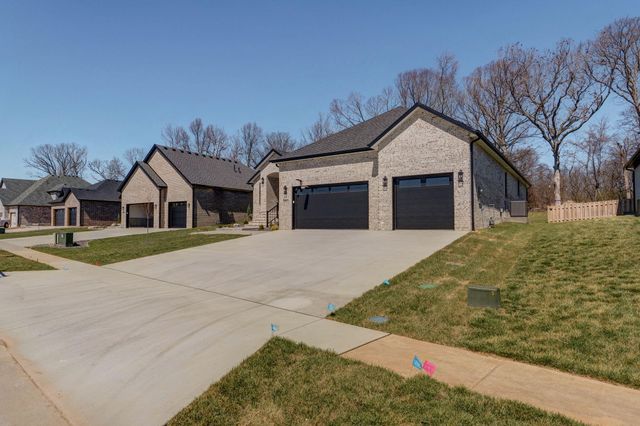 5447 E Wild Horse Drive, Springfield, MO 65802