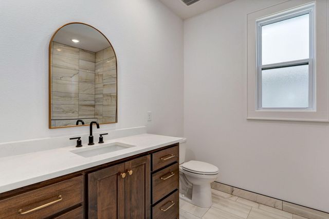 5447 E Wild Horse Drive, Springfield, MO 65802