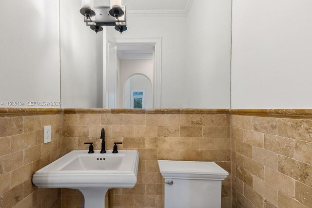 6200 SW 130th Ter, Pinecrest, FL 33156