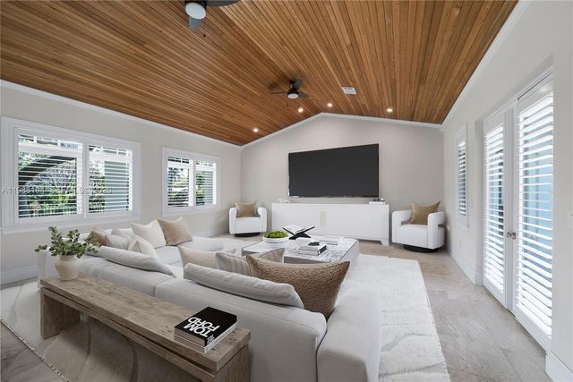 6200 SW 130th Ter, Pinecrest, FL 33156