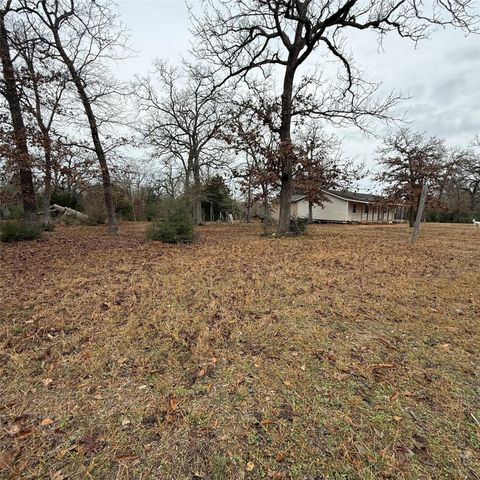 26113 Tyler Park, Bedias, TX 77831