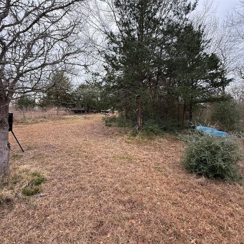 26113 Tyler Park, Bedias, TX 77831