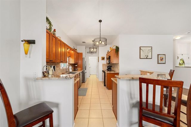 5751 NW 25TH LOOP, Ocala, FL 34482