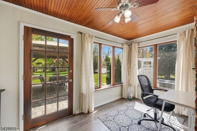 221 Maple Ter, North Plainfield Boro, NJ 07060