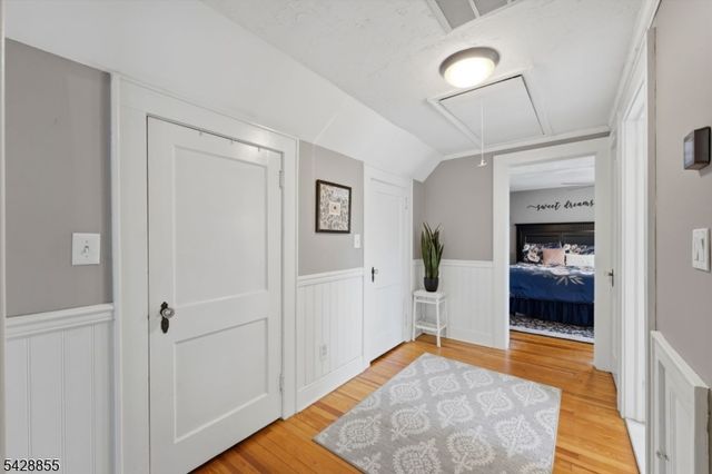 221 Maple Ter, North Plainfield Boro, NJ 07060