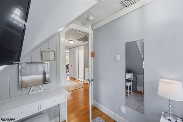 221 Maple Ter, North Plainfield Boro, NJ 07060