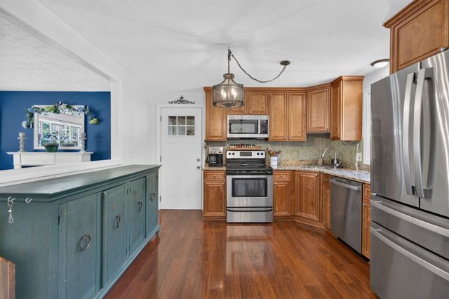 31 Crosby Street, Milford, NH 03055