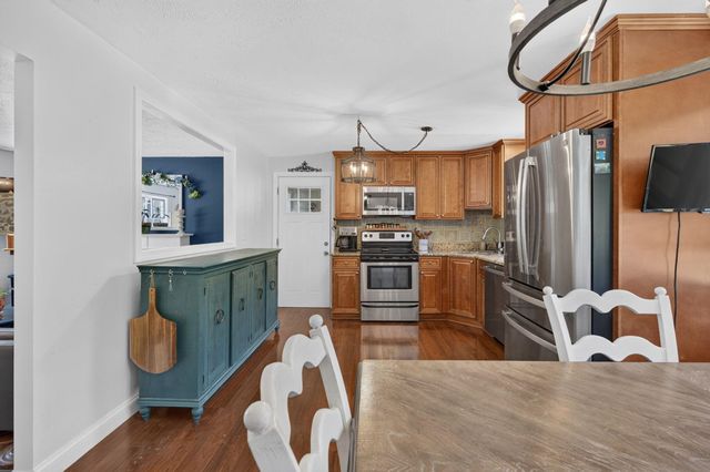 31 Crosby Street, Milford, NH 03055