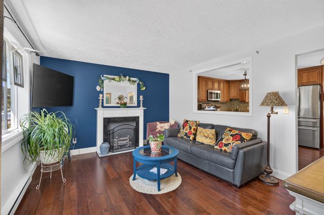 31 Crosby Street, Milford, NH 03055