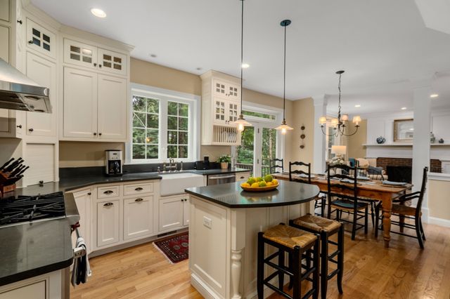 19 Rolling Lane, Sudbury, MA 01776