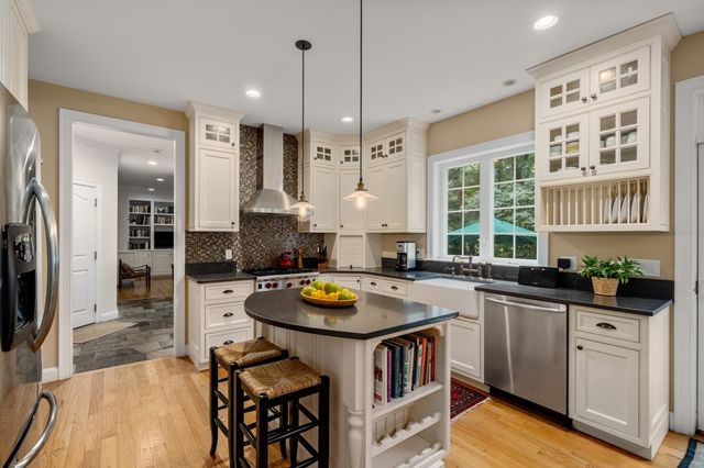 19 Rolling Lane, Sudbury, MA 01776