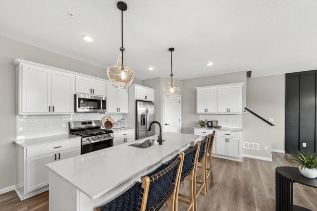 19972 Hunters Ridge, Corcoran, MN 55374