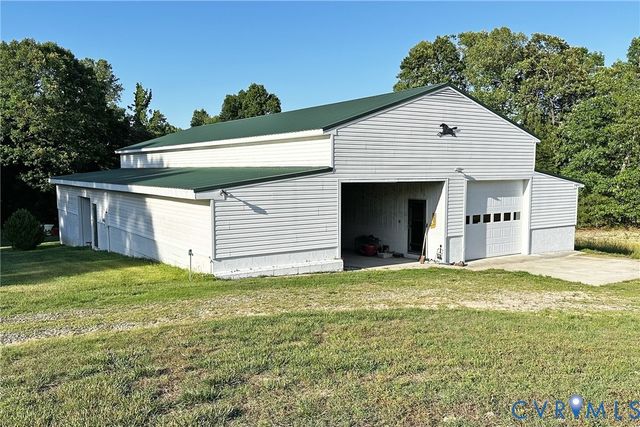 13300 W Patrick Henry Rd, Doswell, VA 23047