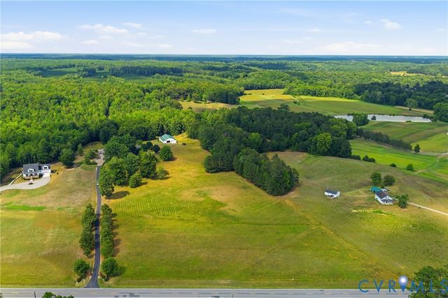 13300 W Patrick Henry Rd, Doswell, VA 23047