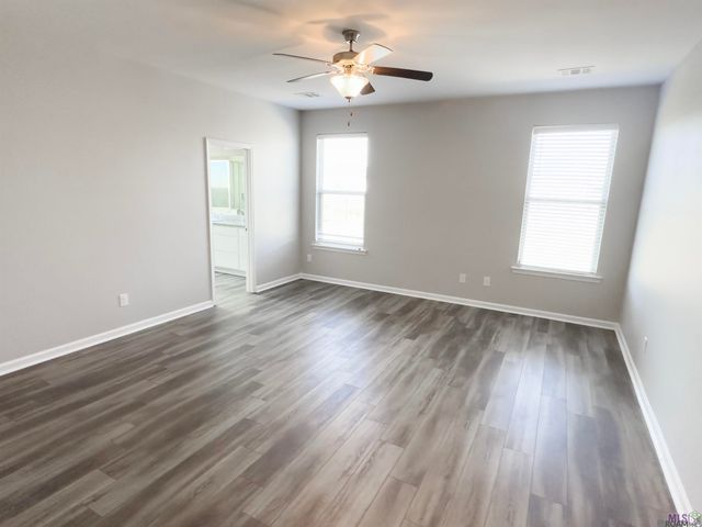 17490 Soaring Flight Dr, Prairieville, LA 70769