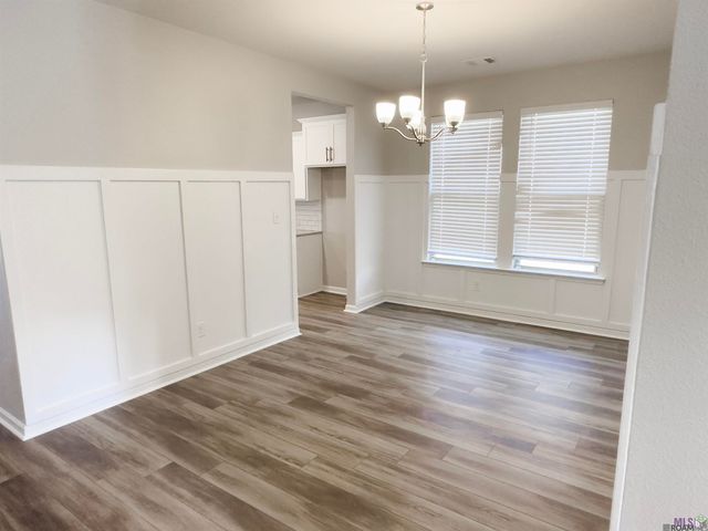 17490 Soaring Flight Dr, Prairieville, LA 70769