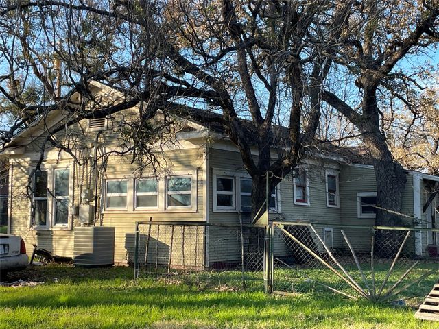 1402 NW 3rd Avenue, Mineral Wells, TX 76067