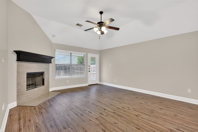 7612 Truchard Drive, Fort Worth, TX 76179