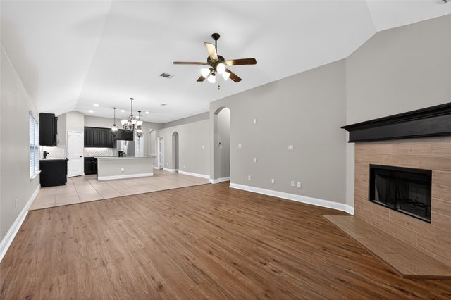 7612 Truchard Drive, Fort Worth, TX 76179