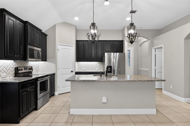 7612 Truchard Drive, Fort Worth, TX 76179