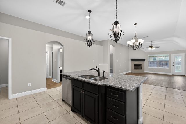 7612 Truchard Drive, Fort Worth, TX 76179