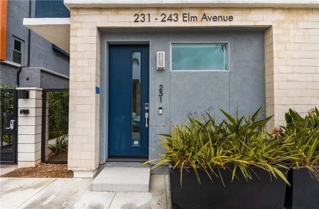 231 Elm Avenue, Long Beach, CA 90802
