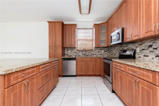 2398 SW 132nd Ter, Miramar, FL 33027