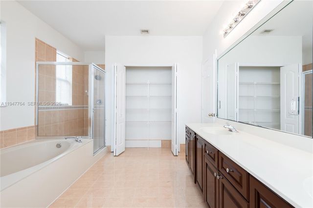 2398 SW 132nd Ter, Miramar, FL 33027