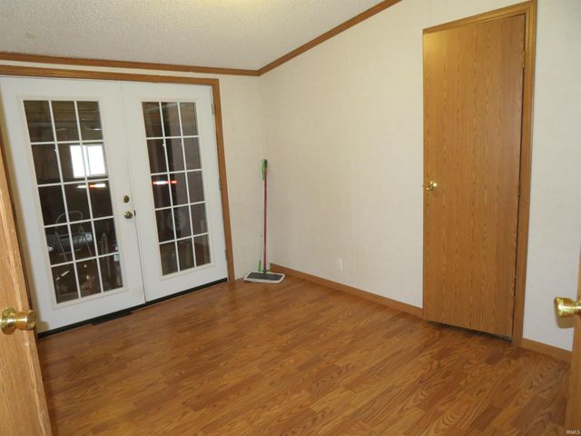 6295 LOGANSPORT Road, Logansport, IN 46947