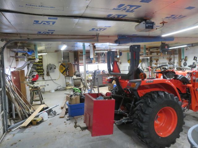 6295 LOGANSPORT Road, Logansport, IN 46947