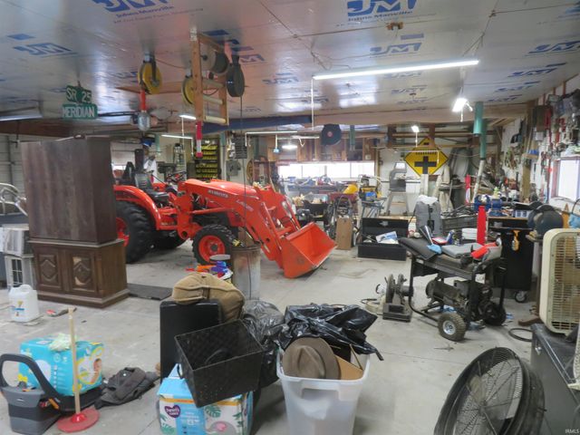 6295 LOGANSPORT Road, Logansport, IN 46947