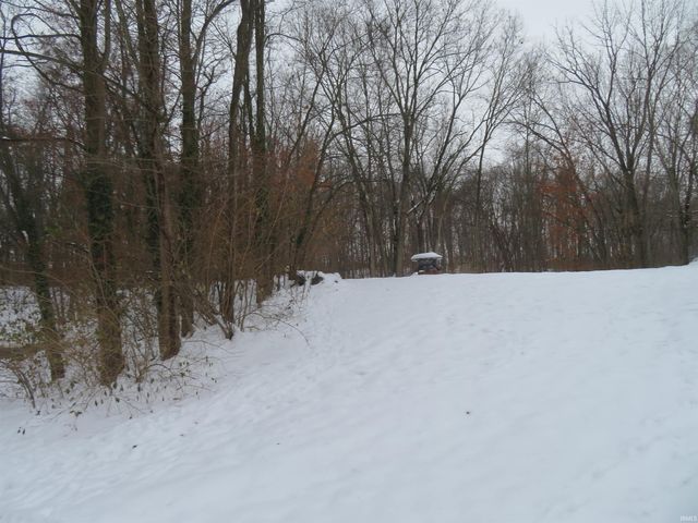 6295 LOGANSPORT Road, Logansport, IN 46947