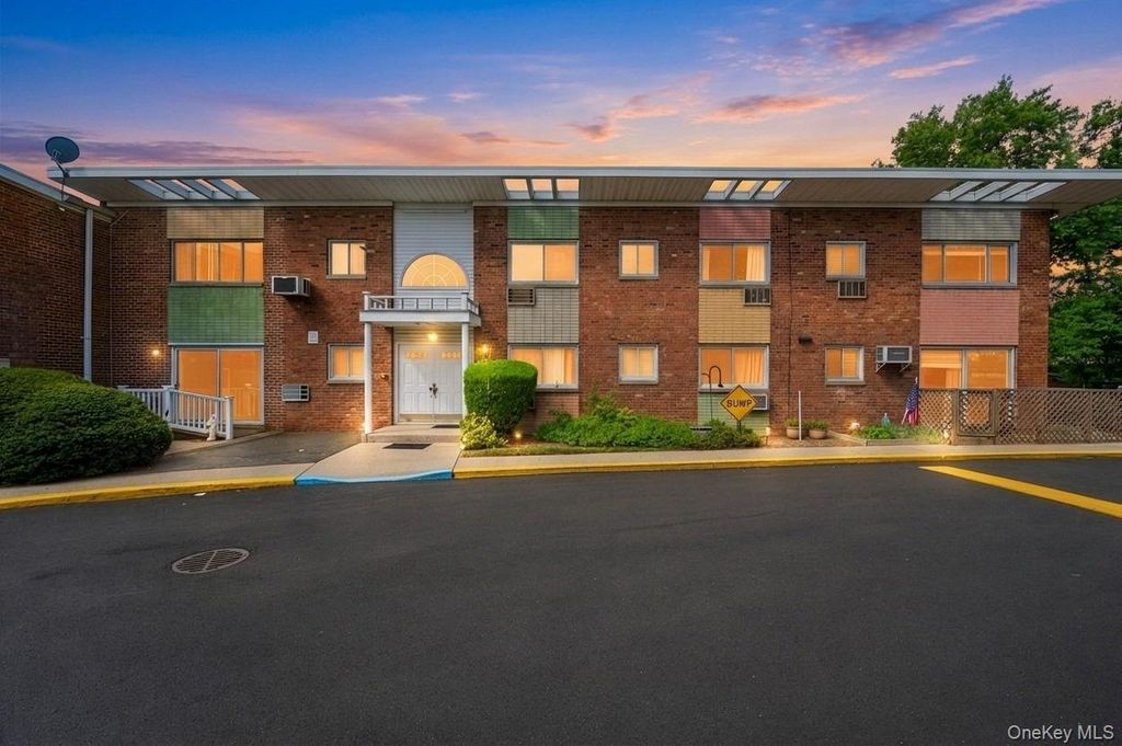 263 N Newbridge Road, Levittown, NY 11756 — exterior