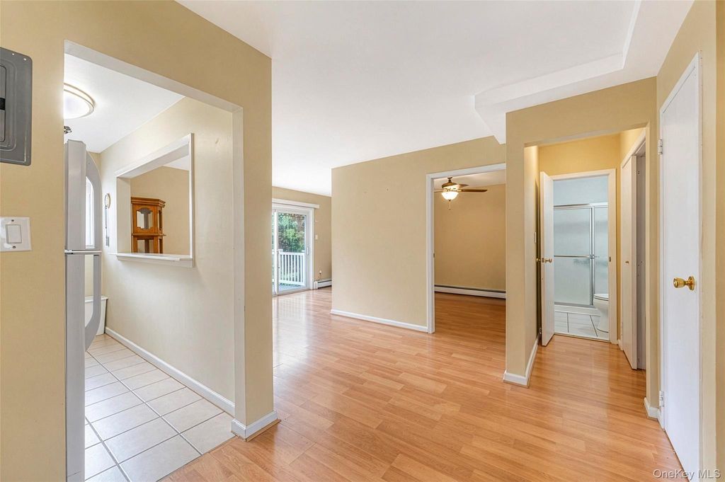 263 N Newbridge Road, Levittown, NY 11756 — photo 3