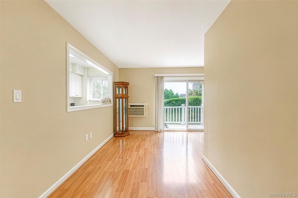 263 N Newbridge Road, Levittown, NY 11756 — photo 5