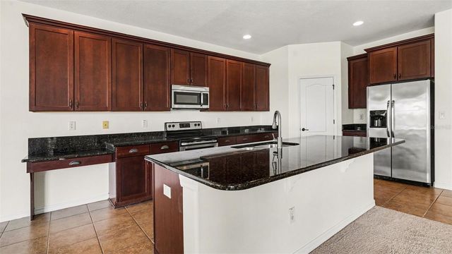 9033 SIENNA MOSS LANE, Riverview, FL 33578