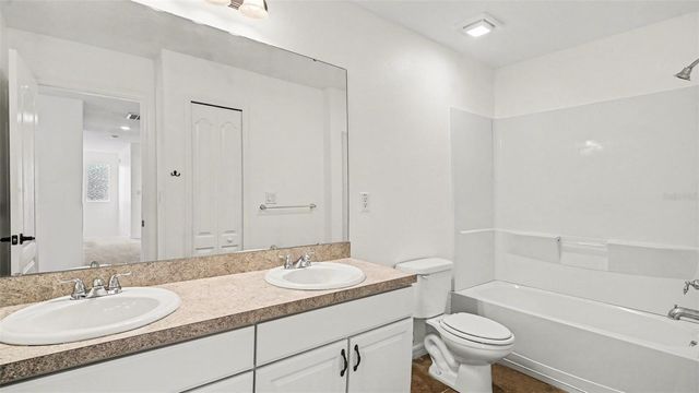 9033 SIENNA MOSS LANE, Riverview, FL 33578