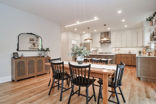 98 W Central St, Natick, MA 01760