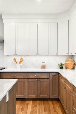 98 W Central St, Natick, MA 01760