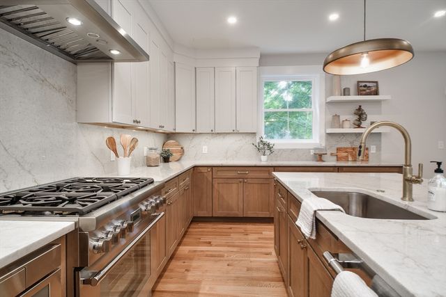 98 W Central St, Natick, MA 01760