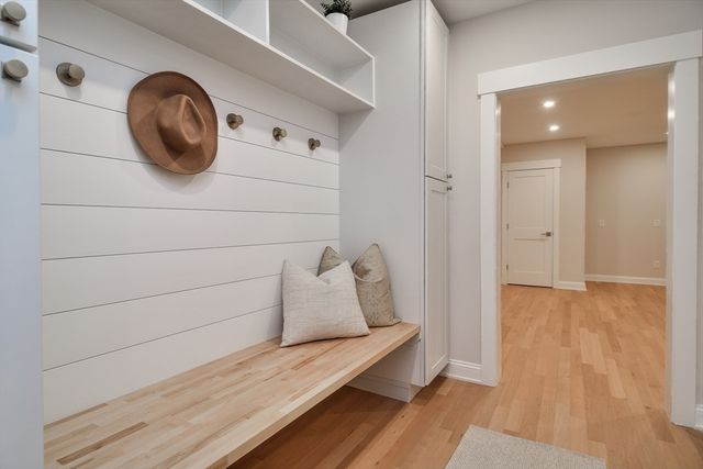 98 W Central St, Natick, MA 01760