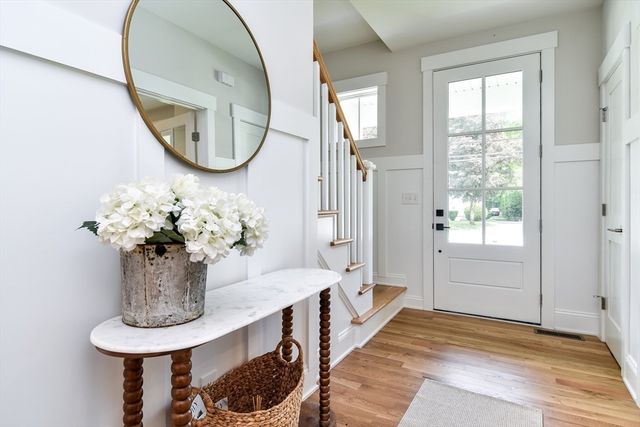 98 W Central St, Natick, MA 01760